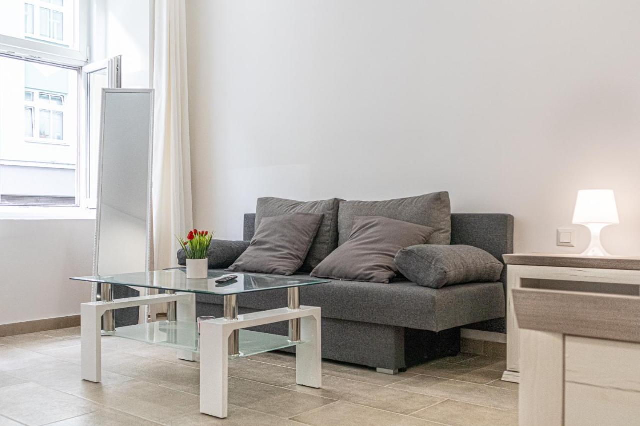 9 Min From City Center - Beautiful Studio Near U1 Reumannplatz เวียนนา ภายนอก รูปภาพ