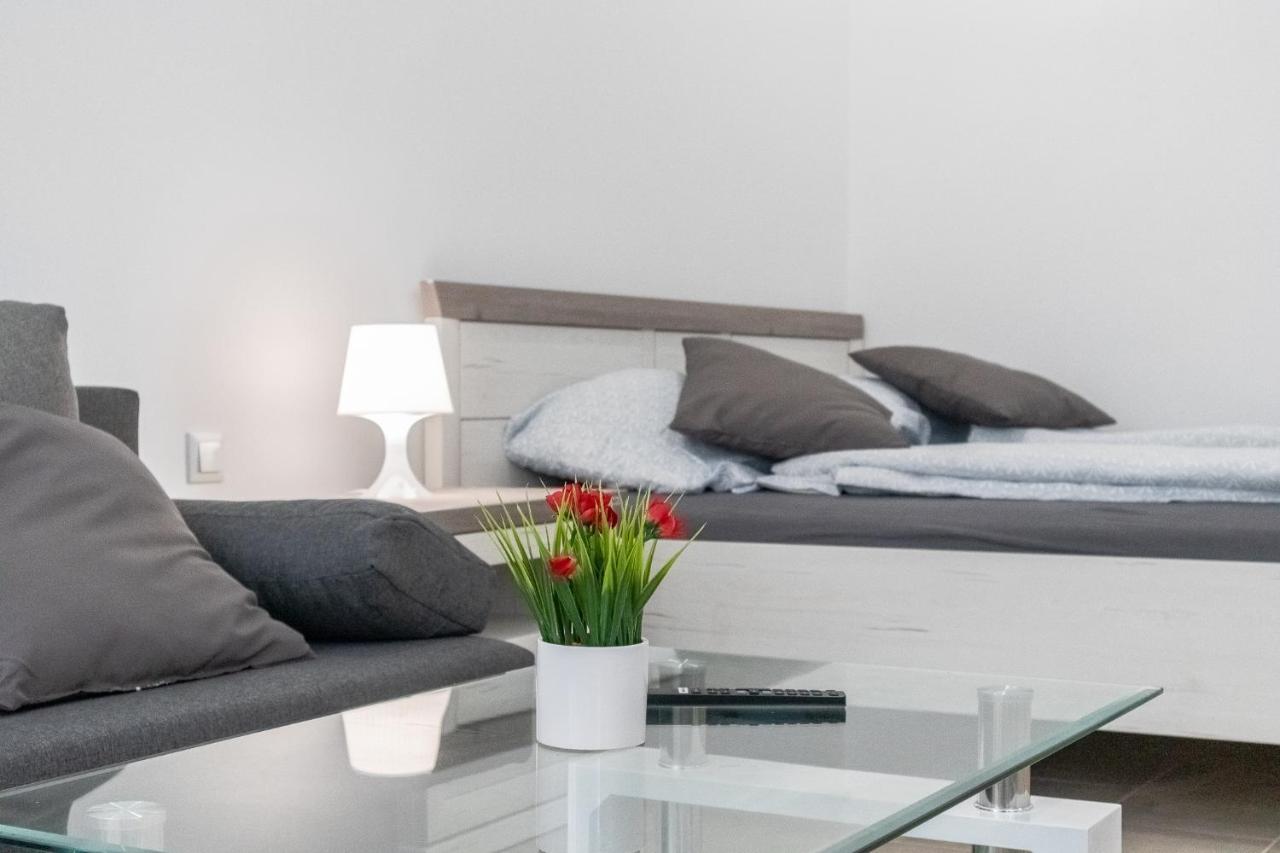 9 Min From City Center - Beautiful Studio Near U1 Reumannplatz เวียนนา ภายนอก รูปภาพ