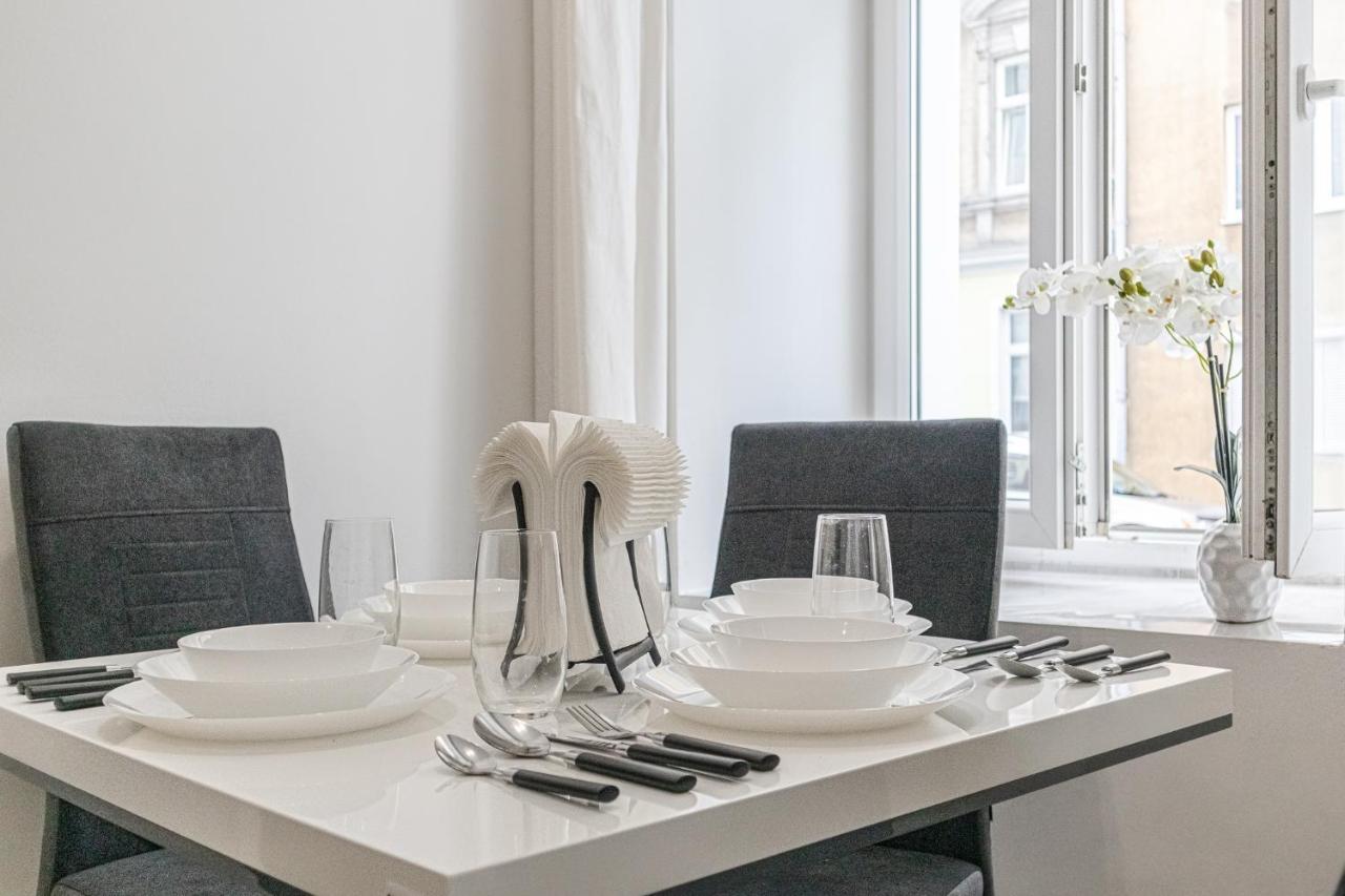 9 Min From City Center - Beautiful Studio Near U1 Reumannplatz เวียนนา ภายนอก รูปภาพ