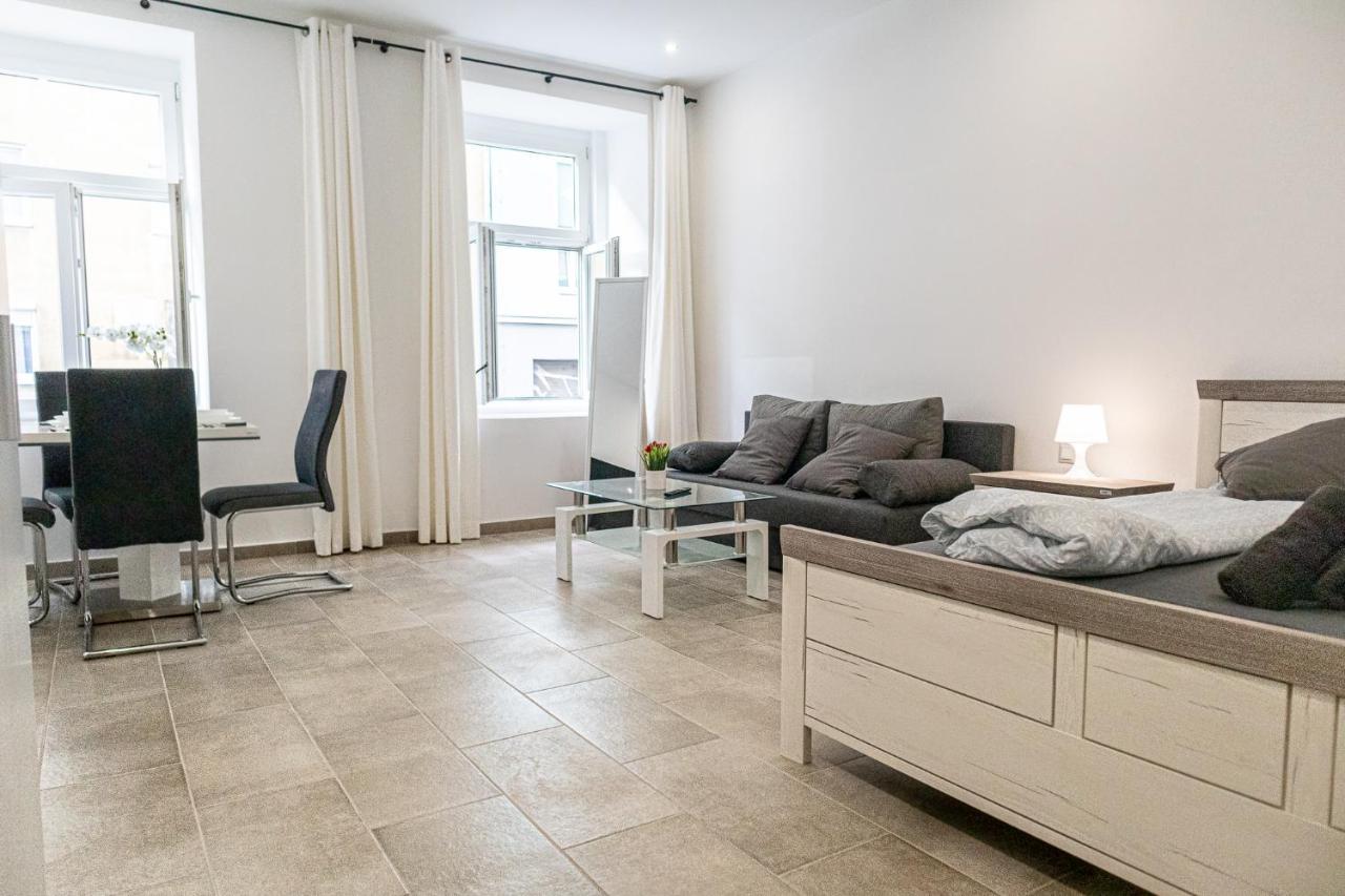 9 Min From City Center - Beautiful Studio Near U1 Reumannplatz เวียนนา ภายนอก รูปภาพ